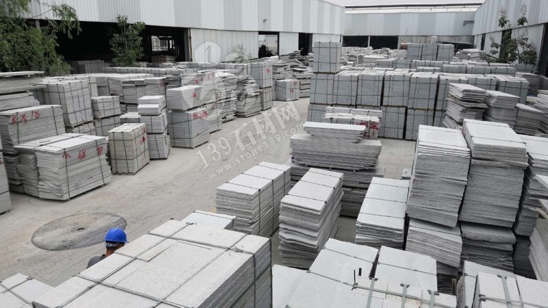 石材幕墙与玻璃幕墙：办公楼外立面设计的两种选择